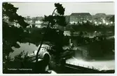 Trollhättan i kvällsbelysning
