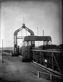 HAMNEN. Norra. Färjeläget. Klaff och portal.