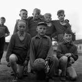 ÖK:s kvartersfotboll.
Juni 1956.