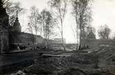 Torrgraven och vallgraven väster om Kalmar slott torrlagda 1932 i samband med arkeologisk utgrävning av Slottsfjärden.