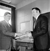 Nytorp,
Avslutning,Julfest,
Rektor Andersson avtackas,
December 1971