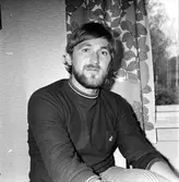 Arbrå,
Ulf Arbinger,
Fritidsassistent,
Oktober 1971