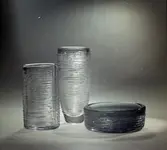 Vaser och eventuellt ett askfat ifrån Skrufs Glasbruk AB.