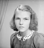 Flickan, Eivor Karlsson, (Sonja Lindberg) oktober 1944.