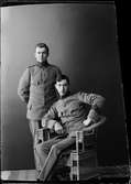 Två män i uniform, Östhammar, Uppland