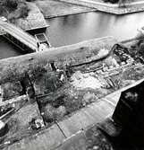 Utgrävning på Kalmar slott, vallgraven med vindbrygga. l Rapporten: Krutkammaren, vallgraven, västra vallen och  brunnar. Bilden tagen från Kuretornet.