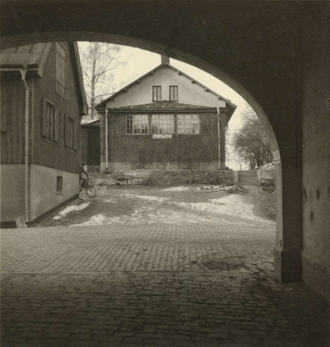 Lennart af Petersens, The hospital seen through the dining room vault, Svea artillery regiment A 1, spring 1947.