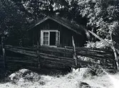 Äldre stuga i Bäckebo.