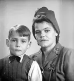 Fru Sjöberg, Karskär. Foto i december 1941.
