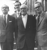 Edvard Olsson, Heby, Bada, 80 år 10/9 1965. Till vänster dr Hushang Rafat