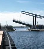 Svängbro i Storsjön. Med båten Emma