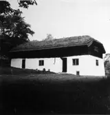 Stenstugan Borgatorp. Ett gammalt hus i Dala, äldst i Västergötland enligt Hugo Sköld (han stöder sig på förre landsantikvarien Ullenius). Tvåvåningshus - bottenvåningen har metertjocka murar och fönster med blyinfattning. Övervåningen är av trä, halmtak. Numera fritidshus i släkten Posses ägo. Efter renovering.