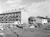 Fotografiet tagit från Tieerpsgatan mot Vndelsgatan, nybyggen. September 1943