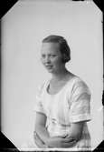 Ella Löfling, Östhammar, Uppland 1922