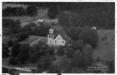 Flygfoto över Näsby kyrka i Vetlanda kommun. Nr C1733.