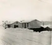 Kållereds Fåtöljindustri vid Torrekullavägen i Kållered. Verkstad och lager/förråd. Foto från 1955-1957. 

Kållereds Fåtöljindustri (Kåfi) var aktivt från ca 1955-1983. Inledningsvis sittmöbler, men övervägande tillverkning av sängar från ca 1959. Ägare var bröderna Olof och Paul Kristoffersson. Verksamheten skedde i hörnet mellan Torrekullavägen och Kungsbackavägen, alldeles nära Mölndalsgränsen.