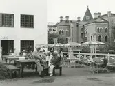 Exteriörbild. Gustavsbergs fabriksområde Café Gustawsberg.
Personer: okända