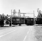 Järnvägsmuseet flyttar från Stockholm till Gävle. SJ 5 Kunglig audiensvagn, SJ 1862 Drottning Sofias salongsvagn mellan Uppsala och Gävle