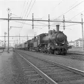 Provkörning av beredskapslok. Statens Järnvägar, SJ B5  858, SJ E2 1123.