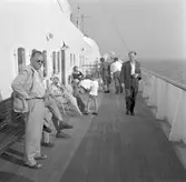 M/S Trelleborg, resande i vilstolar på soldäck