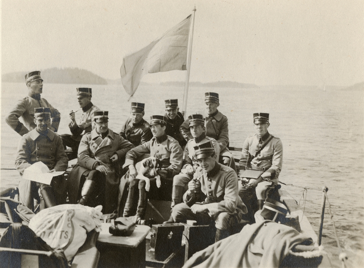 Unknown artist, Photo Album containing pictures from Vaxholm’s Branch Royal Command I 26 years 1918-20.