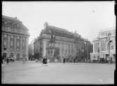 Gustav Adolfs torg, Stockholm. Kungliga Operan skymtas till höger i bild.