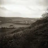 Vy över Sjuttagärde och landsvägen genom Veddige.