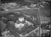 Flygfoto över Västerfärnebo kyrka