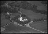 Flygfoto över Odensvi kyrka, Odensvi.