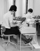 Stansning av hålkort. Stansningsarbete vid lämpligt utformad
arbetsplats.