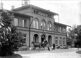 Stationshuset från gatusidan