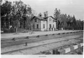 Stationshuset i Skogsryd. Revs i november 1966