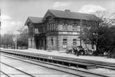 Mölndal nedre station.