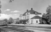 Skogstorp station.