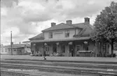 Järnvägsstation och kiosk i Kopparberg.