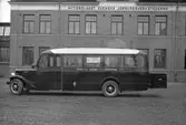 International-buss för E Eriksson Bil AB. Rönö - Kuddby - Norrköping. Karossen tillverkad av Aktiebolaget Svenska Järnvägsverkstäderna, ASJ. Leveransfoto.
