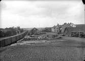 Stationen anlades 1875, och samtidigt uppfördes det första stationshuset. Detta ersattes av ett nybyggt hus 1942