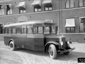 Scania-buss för Oxelösund - Flen - Västmanland Järnväg, OFWJ. AB Svenska Järnvägsverkstäderna använde främst chassier från Volvo, Skania-Vabis och Chevrolet för att bygga bussar.