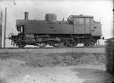 BJ Y3 113. Loket tillverkades 1927 av Vagn- & Maskinfabriksaktiebolaget i Falun. Såldes 1948 till Statens Järnvägar och fick littera SJ S7 1883. Skrotades 1971.