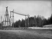 Linbana ,4 km för malm från Sirsjöberg till Sikfors. Korsade Bergslagsbanan på två platser. Gruvan nedlagd 1949.