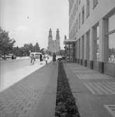 Kyrkan i bakgrunden är klosters kyrka från 1929