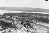 Flyfotot med vy över Daglösen station med omnejd.