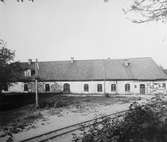 Järnvägsstationen i  Dalkarlsberg, invigdes 1873 och inrättades i det Dalkarlsbergs Gruvfälts gamla materialhus som stod färdigt 1828.
1940 upphörde persontrafiken från Dalkarlsberg och 1953 upphörde även godstrafiken, året därpå togs spåret bort.