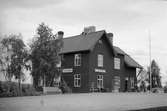 Trafikplats anlagd 1902. Tvåvånings stationshus i trä, utbyggt 1917