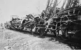 Krylbosmällen. Vagnsskrot efter explosionen av ett tyskt ammunitionståg vid Krylbo järnvägsstation den 19 juli 1941.