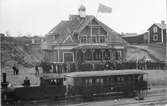 Stationen togs i bruk 1907. Första persontåget.