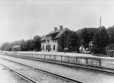 Stationen togs i bruk 1895.