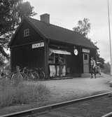 Skälby station.