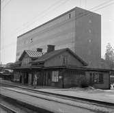 Gamla och nya stationshuset