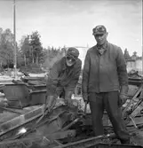 Skrotningsplats i Vislanda. Många gamla ånglok, personvagnar, godsvagnar och bussar skrotades under åren här.